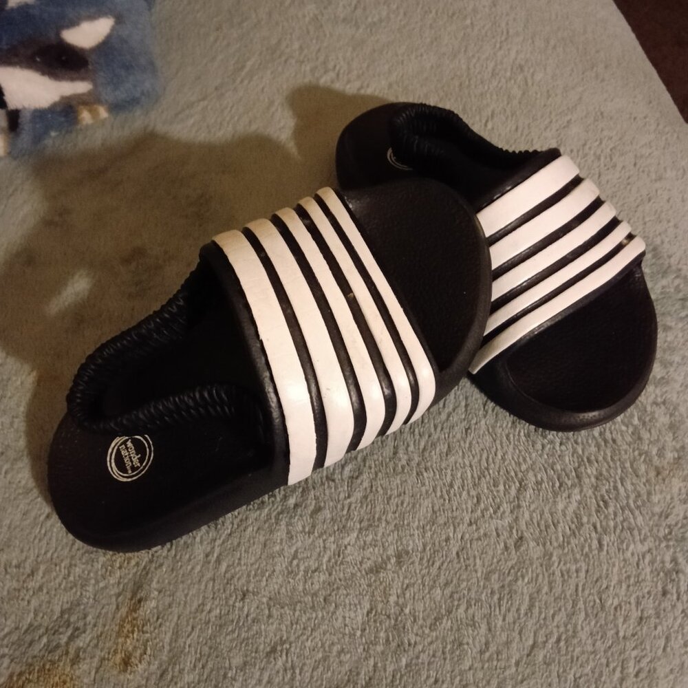 Baby sandals